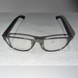 Gucci grey glasses